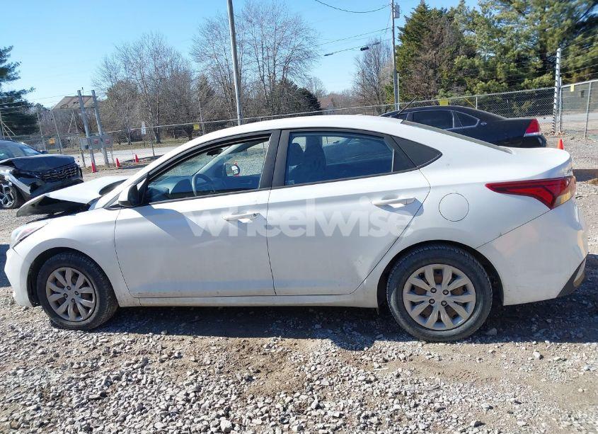 Photo 14 of 2019 Hyundai Accent SE (VIN 3KPC24A32KE077874)