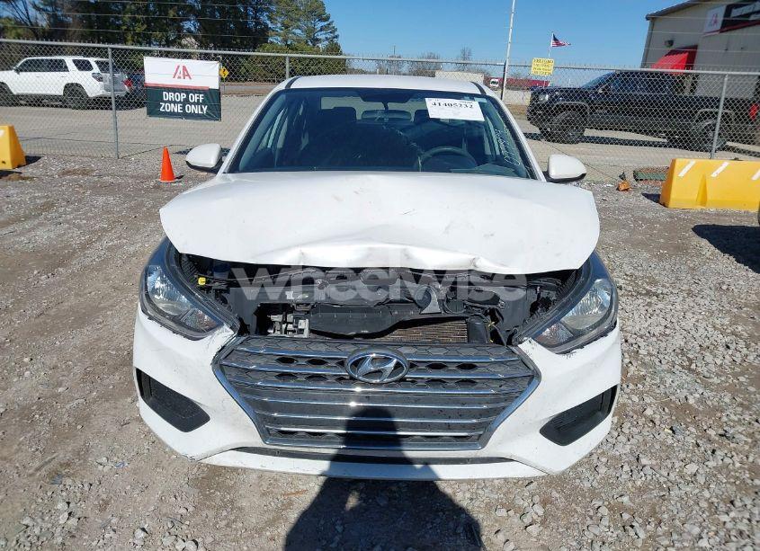 Photo 6 of 2019 Hyundai Accent SE (VIN 3KPC24A32KE077874)
