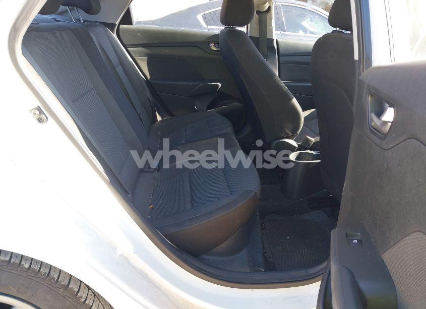 Photo 8 of 2019 Hyundai Accent SE (VIN 3KPC24A32KE077874)