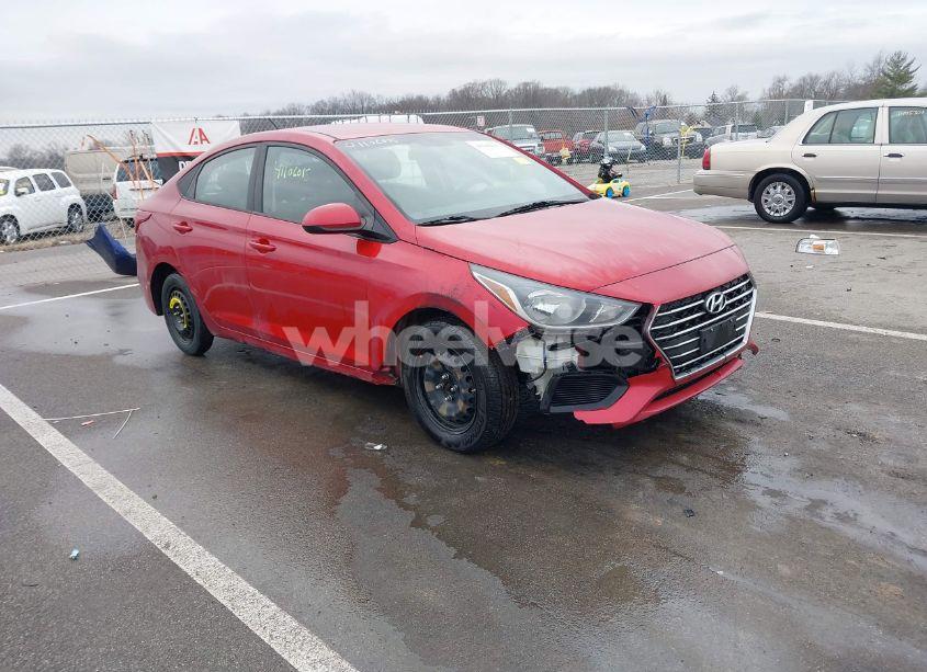 2019 Hyundai Accent SE (VIN 3KPC24A32KE080757) main photo