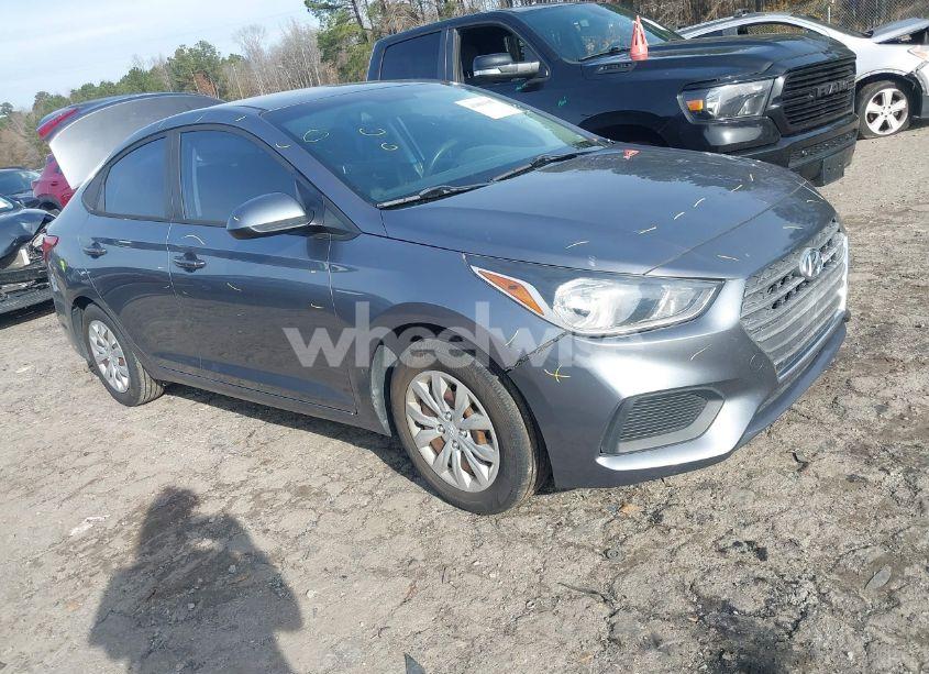 2018 Hyundai Accent SE (VIN 3KPC24A33JE022607) main photo