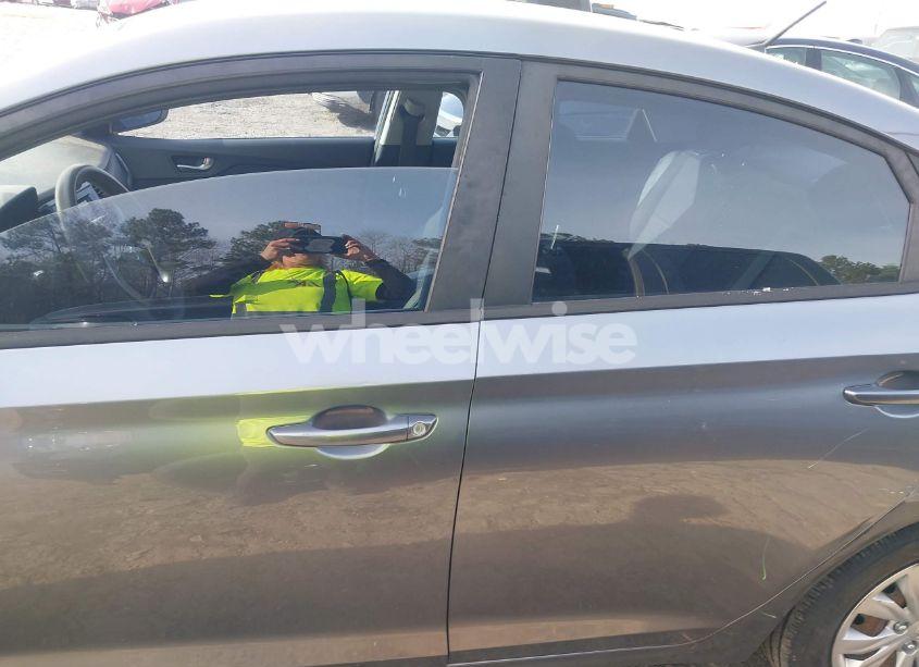 Photo 15 of 2018 Hyundai Accent SE (VIN 3KPC24A33JE022607)