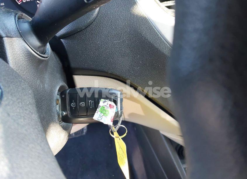 Photo 11 of 2019 Hyundai Accent SE (VIN 3KPC24A33KE056922)