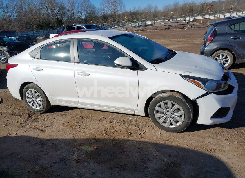 Photo 13 of 2019 Hyundai Accent SE (VIN 3KPC24A33KE056922)