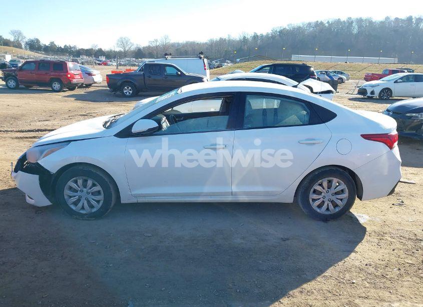 Photo 14 of 2019 Hyundai Accent SE (VIN 3KPC24A33KE056922)