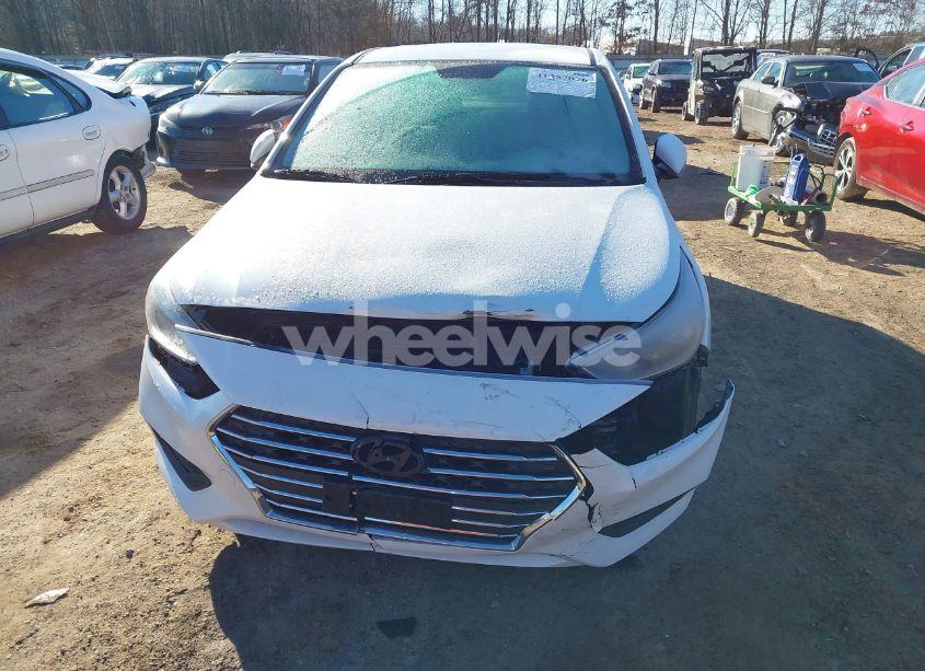 Photo 6 of 2019 Hyundai Accent SE (VIN 3KPC24A33KE056922)