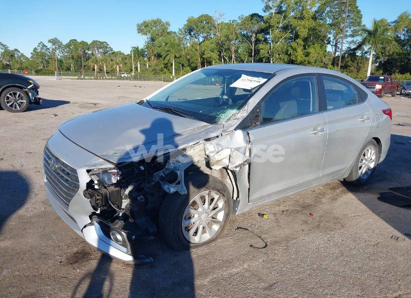 Photo 2 of 2019 Hyundai Accent SEL (VIN 3KPC24A33KE057391)