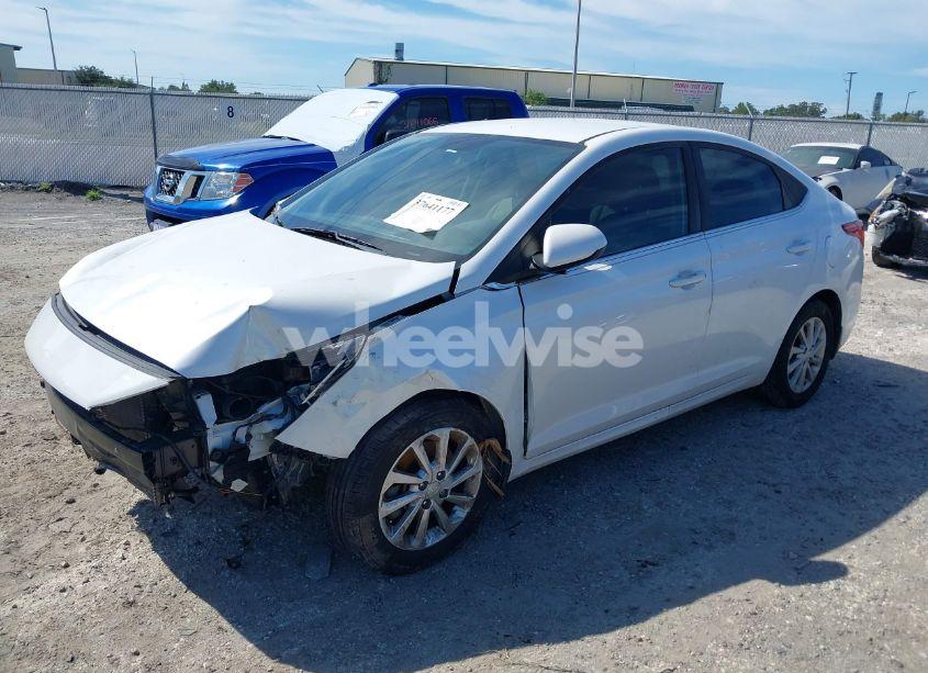 Photo 2 of 2019 Hyundai Accent SEL (VIN 3KPC24A33KE058640)