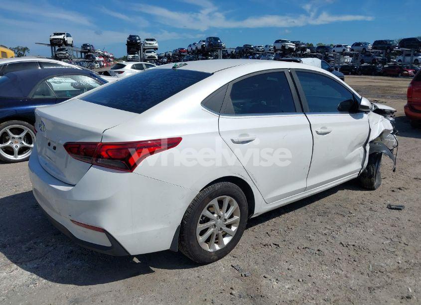 Photo 4 of 2019 Hyundai Accent SEL (VIN 3KPC24A33KE058640)
