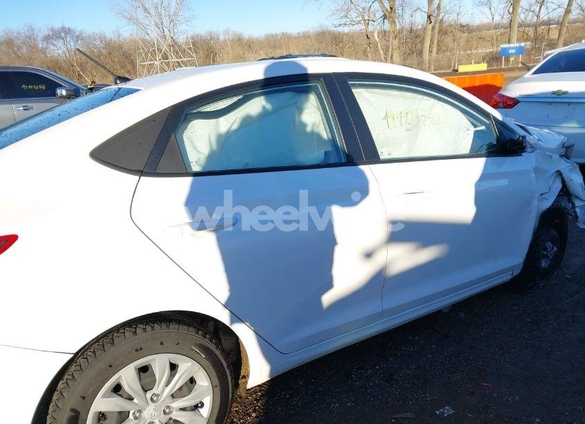 Photo 13 of 2019 Hyundai Accent SE (VIN 3KPC24A33KE069184)