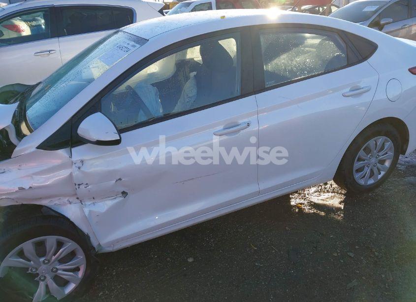 Photo 14 of 2019 Hyundai Accent SE (VIN 3KPC24A33KE069184)