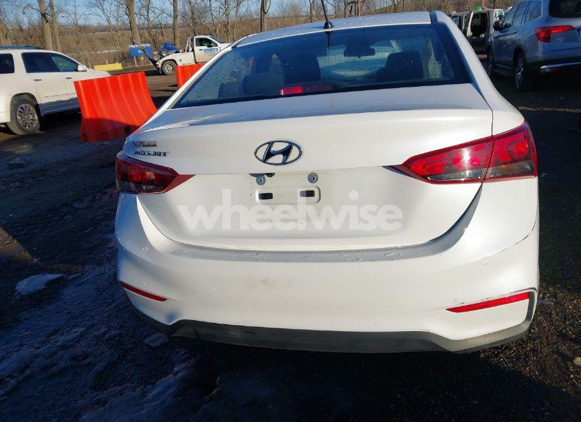 Photo 16 of 2019 Hyundai Accent SE (VIN 3KPC24A33KE069184)