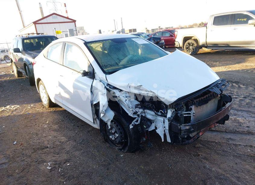 Photo 6 of 2019 Hyundai Accent SE (VIN 3KPC24A33KE069184)