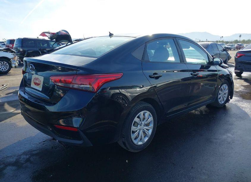 Photo 4 of 2019 Hyundai Accent SE (VIN 3KPC24A33KE085157)