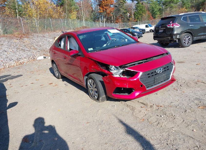2018 Hyundai Accent SE (VIN 3KPC24A34JE012734) main photo