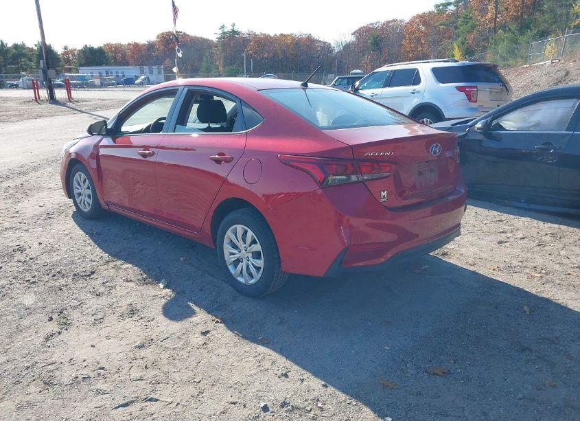 Photo 3 of 2018 Hyundai Accent SE (VIN 3KPC24A34JE012734)