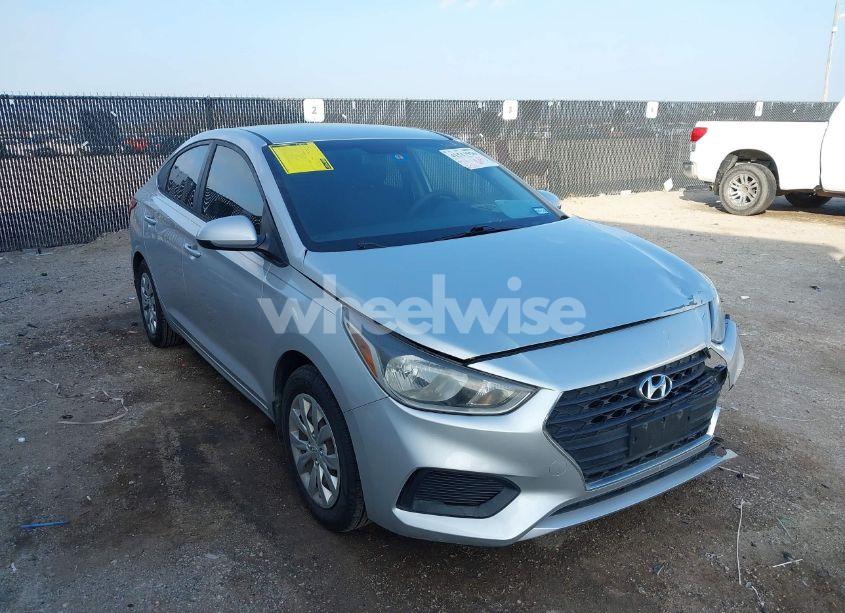 2018 Hyundai Accent SE (VIN 3KPC24A34JE017853) main photo