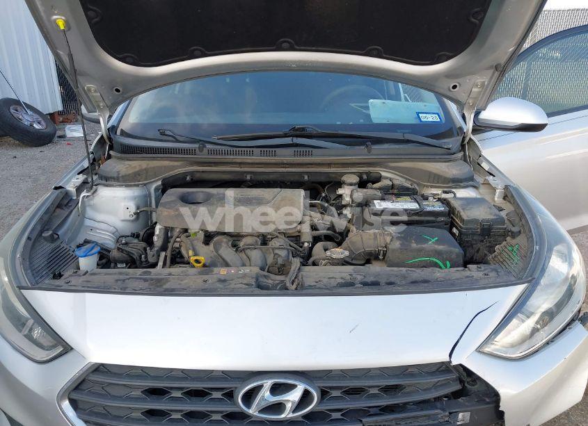 Photo 10 of 2018 Hyundai Accent SE (VIN 3KPC24A34JE017853)