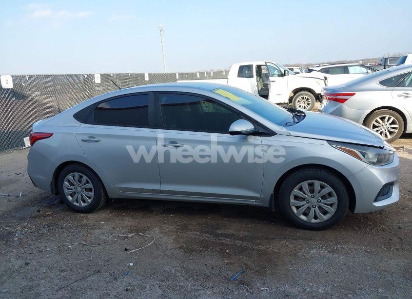 Photo 14 of 2018 Hyundai Accent SE (VIN 3KPC24A34JE017853)