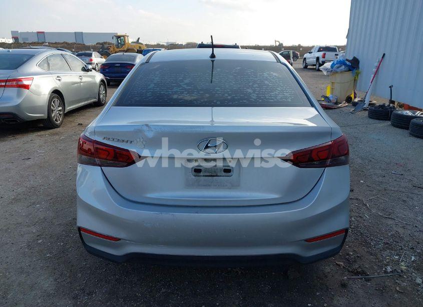 Photo 17 of 2018 Hyundai Accent SE (VIN 3KPC24A34JE017853)