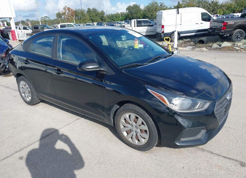 2018 Hyundai Accent SE (VIN 3KPC24A34JE029033) main photo