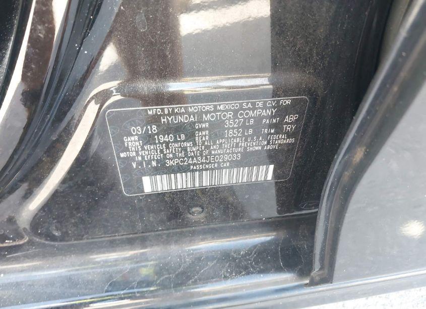 Photo 9 of 2018 Hyundai Accent SE (VIN 3KPC24A34JE029033)