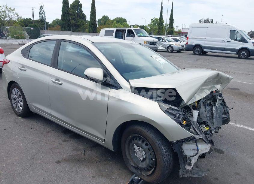 2019 Hyundai Accent SE (VIN 3KPC24A34KE045556) main photo