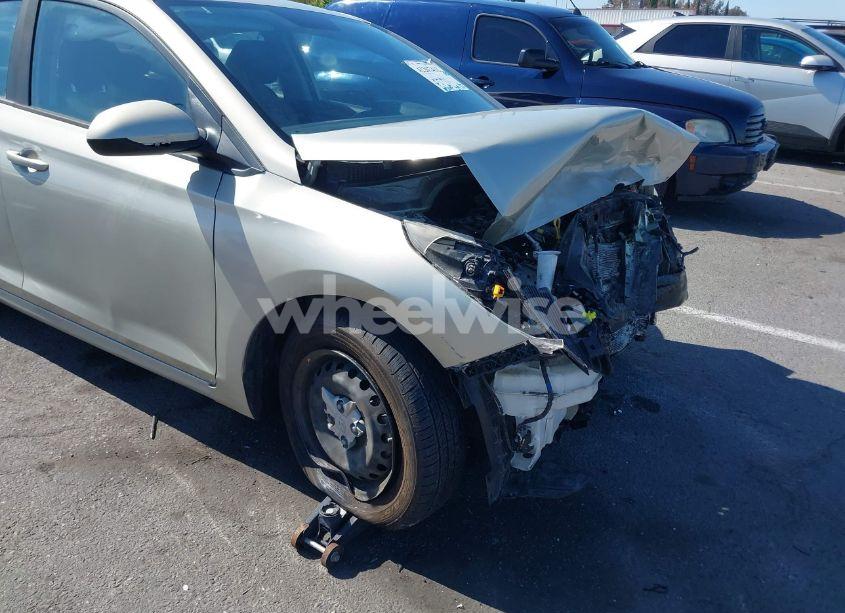 Photo 19 of 2019 Hyundai Accent SE (VIN 3KPC24A34KE045556)