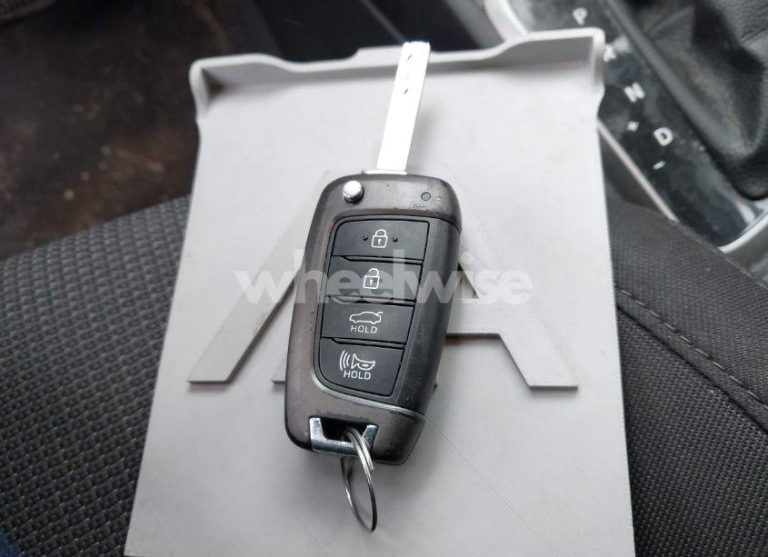 Photo 11 of 2019 Hyundai Accent SE (VIN 3KPC24A34KE061482)