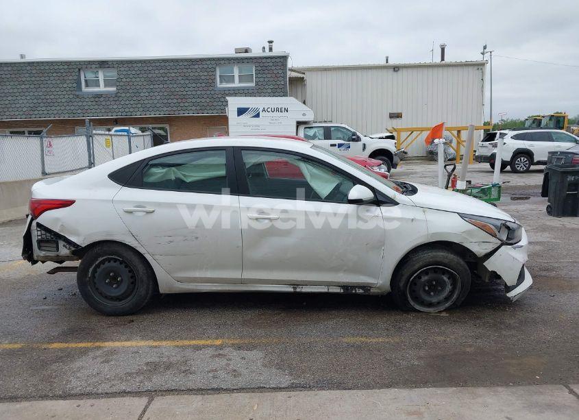 Photo 13 of 2019 Hyundai Accent SE (VIN 3KPC24A34KE061482)