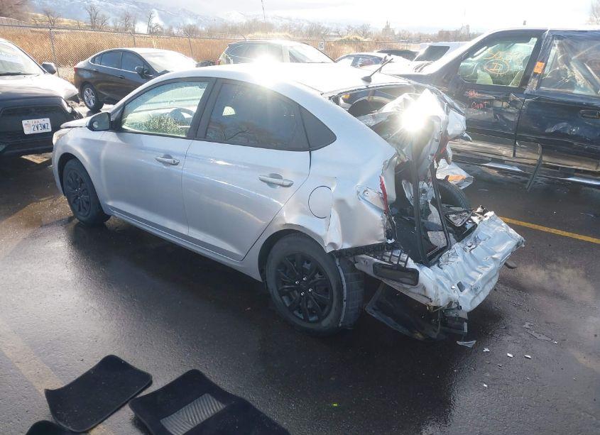 Photo 3 of 2019 Hyundai Accent SE (VIN 3KPC24A34KE067797)