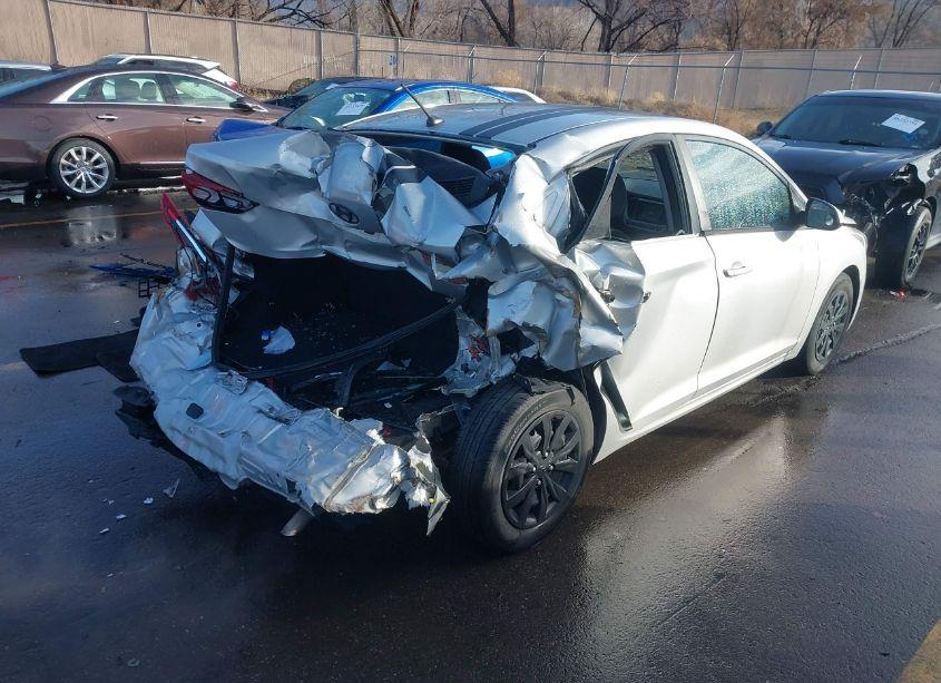 Photo 4 of 2019 Hyundai Accent SE (VIN 3KPC24A34KE067797)