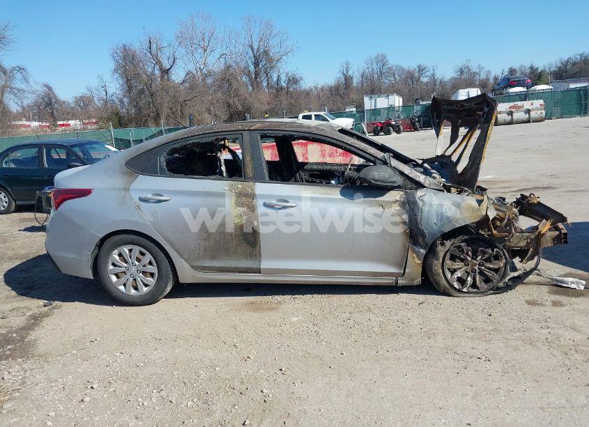 Photo 12 of 2019 Hyundai Accent SE (VIN 3KPC24A34KE077133)