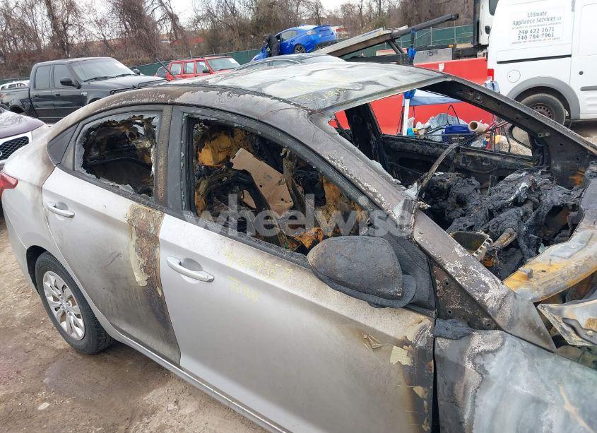 Photo 17 of 2019 Hyundai Accent SE (VIN 3KPC24A34KE077133)