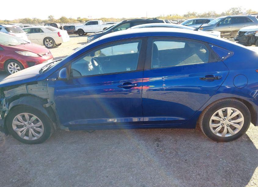 Photo 14 of 2018 Hyundai Accent SE (VIN 3KPC24A35JE022057)