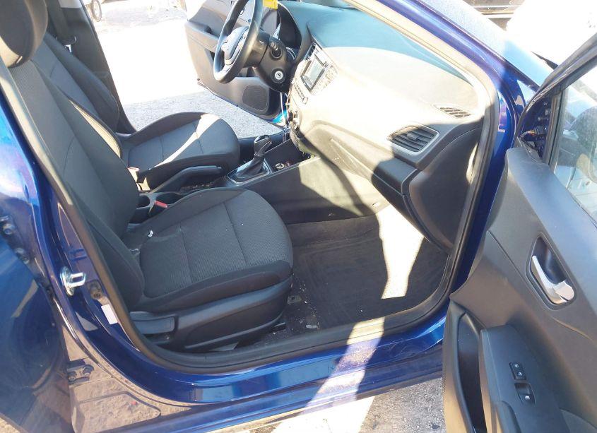 Photo 5 of 2018 Hyundai Accent SE (VIN 3KPC24A35JE022057)