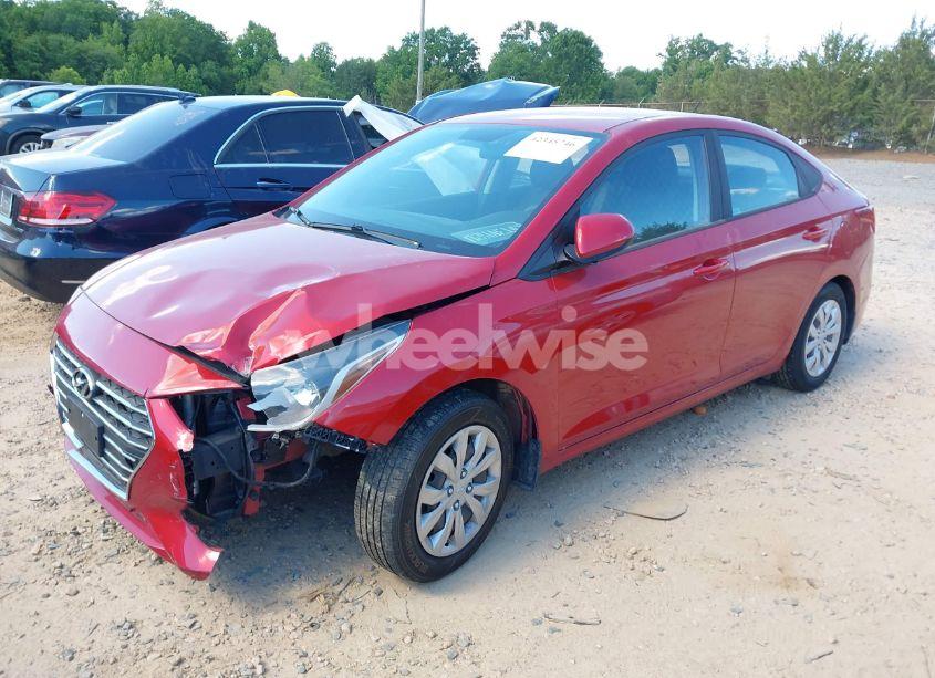Photo 2 of 2019 Hyundai Accent SE (VIN 3KPC24A35KE064617)