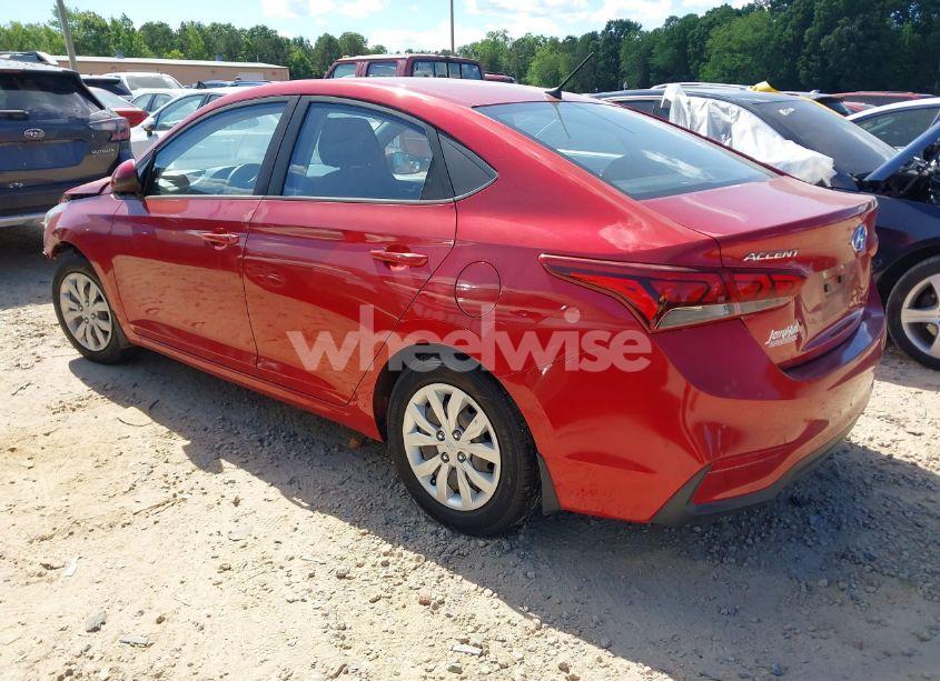 Photo 3 of 2019 Hyundai Accent SE (VIN 3KPC24A35KE064617)