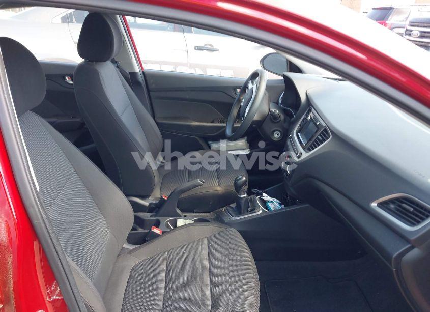 Photo 5 of 2019 Hyundai Accent SE (VIN 3KPC24A35KE064617)