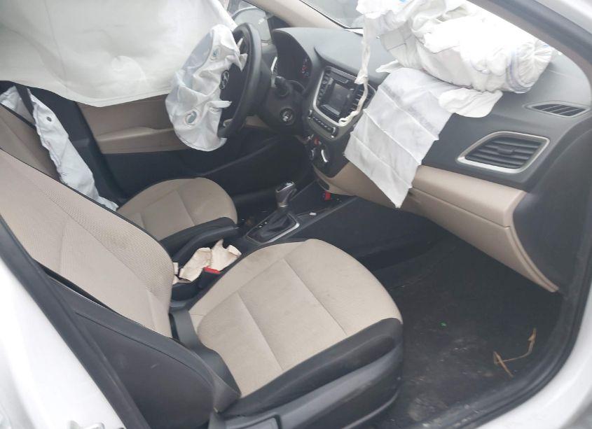 Photo 5 of 2019 Hyundai Accent SE (VIN 3KPC24A35KE065864)