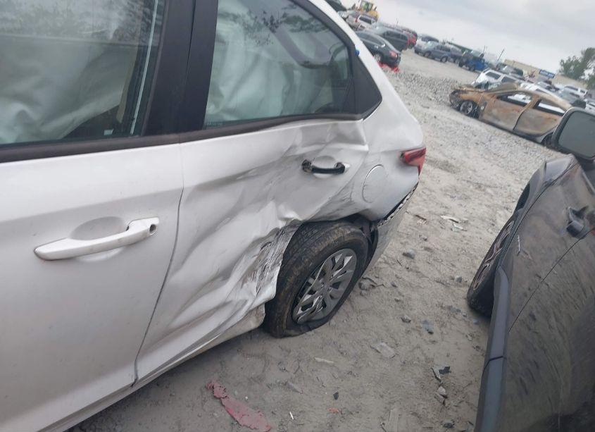 Photo 6 of 2019 Hyundai Accent SE (VIN 3KPC24A35KE065864)