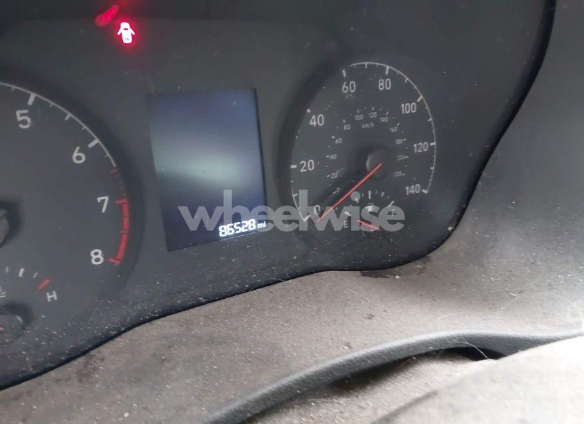 Photo 7 of 2019 Hyundai Accent SE (VIN 3KPC24A35KE073169)