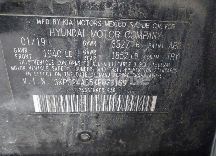Photo 9 of 2019 Hyundai Accent SE (VIN 3KPC24A35KE073169)