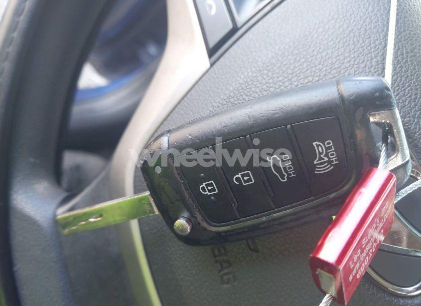 Photo 11 of 2019 Hyundai Accent SE (VIN 3KPC24A35KE076914)