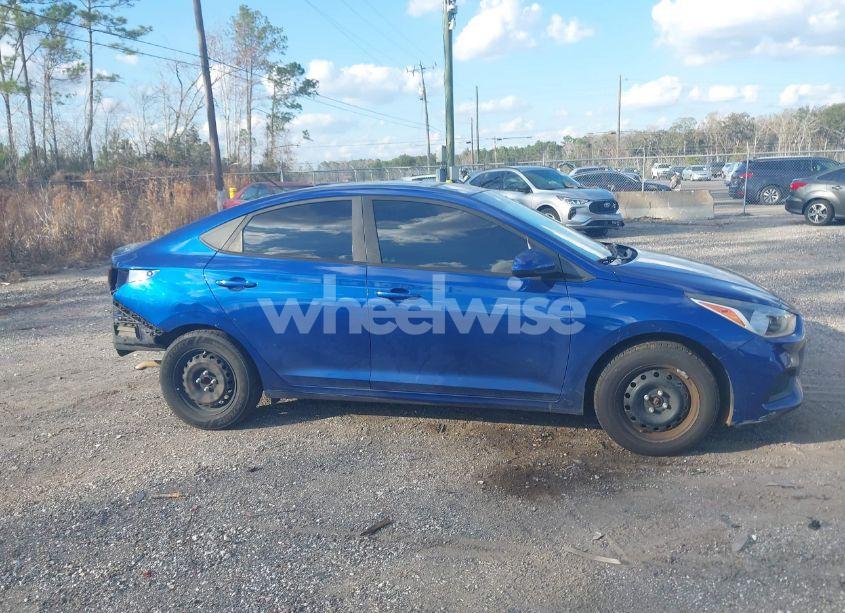 Photo 13 of 2019 Hyundai Accent SE (VIN 3KPC24A35KE076914)