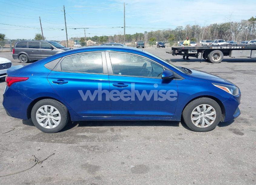 Photo 13 of 2019 Hyundai Accent SE (VIN 3KPC24A35KE082390)