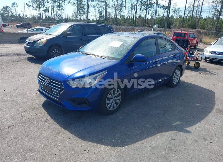 Photo 2 of 2019 Hyundai Accent SE (VIN 3KPC24A35KE082390)