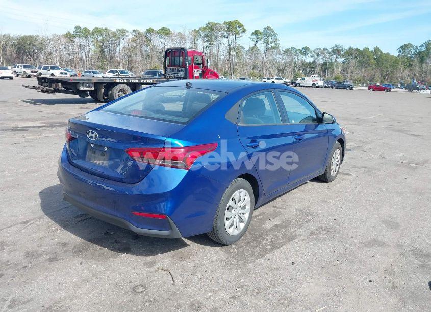 Photo 4 of 2019 Hyundai Accent SE (VIN 3KPC24A35KE082390)
