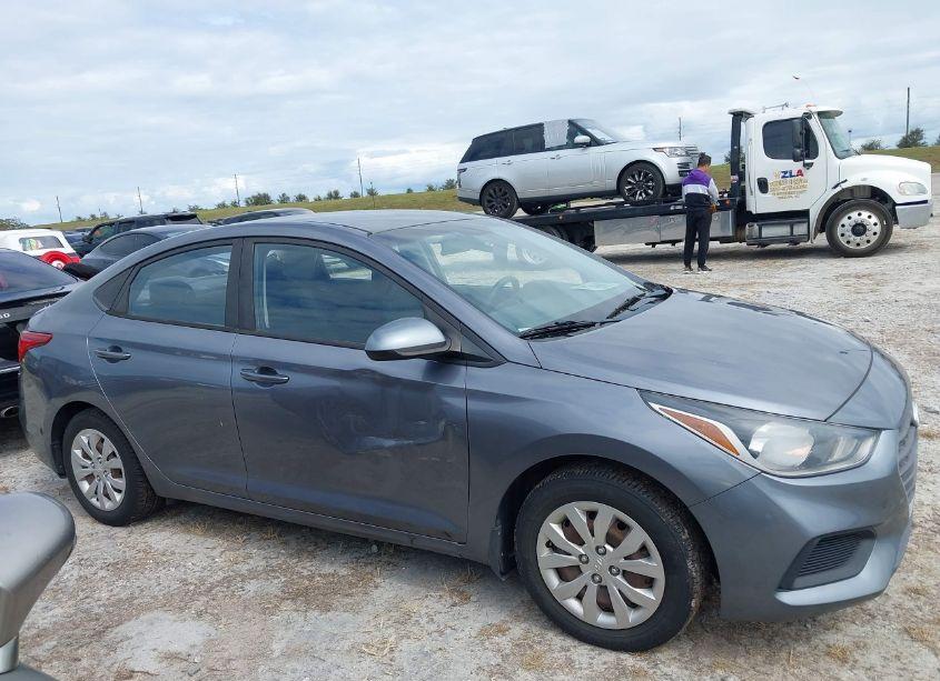 Photo 13 of 2018 Hyundai Accent SE (VIN 3KPC24A36JE011729)