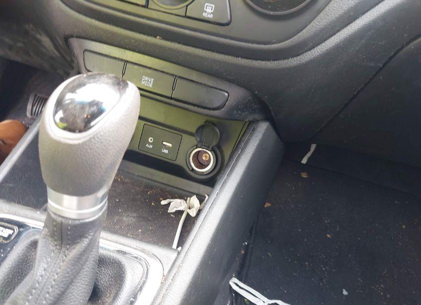 Photo 6 of 2018 Hyundai Accent SE (VIN 3KPC24A36JE011729)